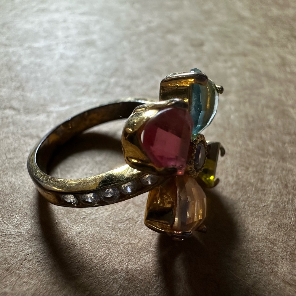 Beautiful Rainbow Rhinestone Flower Ring - Picture 2 of 3